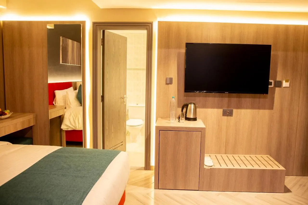 Six Seasons Hotel Dubai